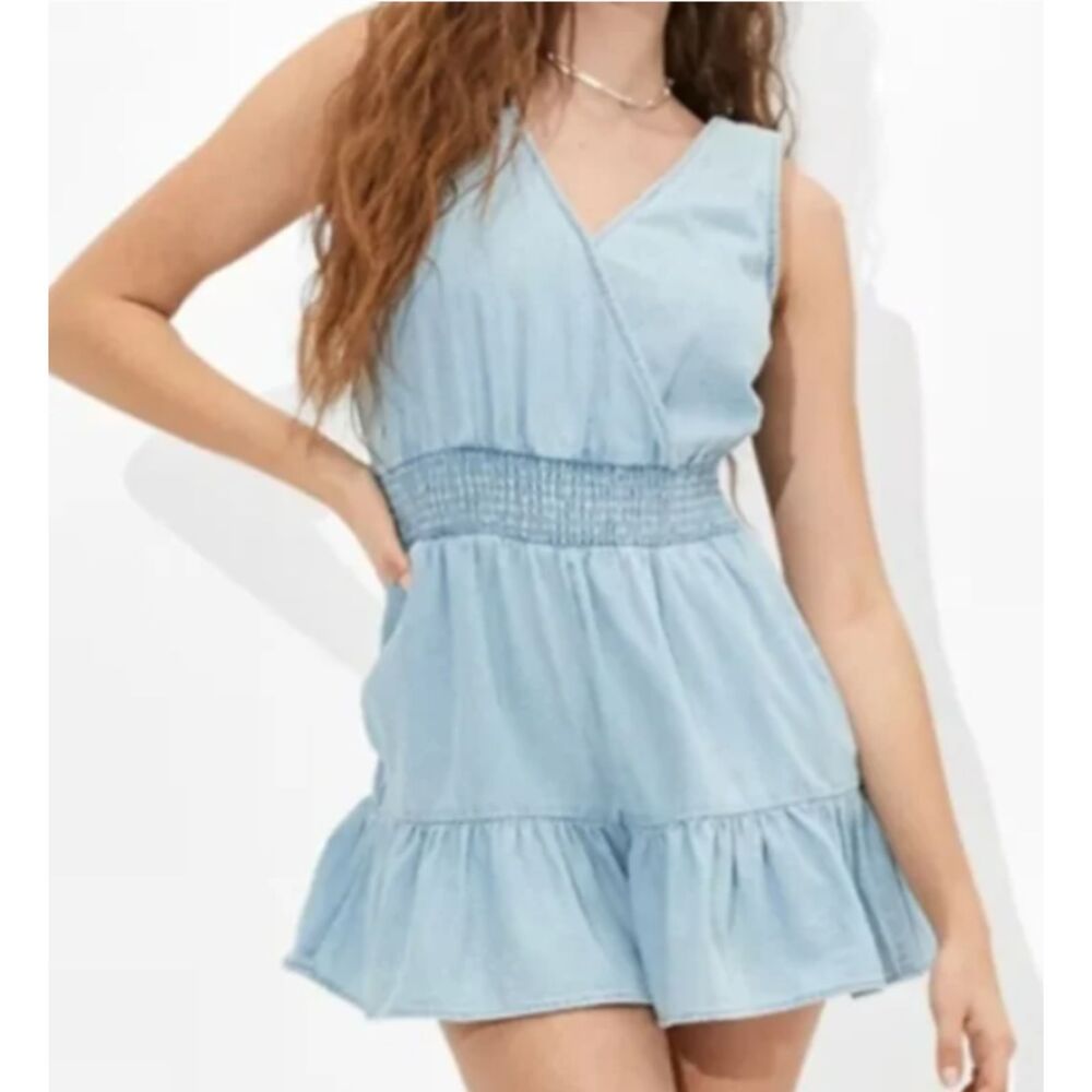 American Eagle Light Wash Denim Romper XS